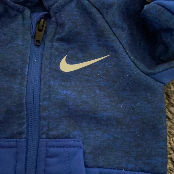 INFANT snowsuit - Picture 2 of 5